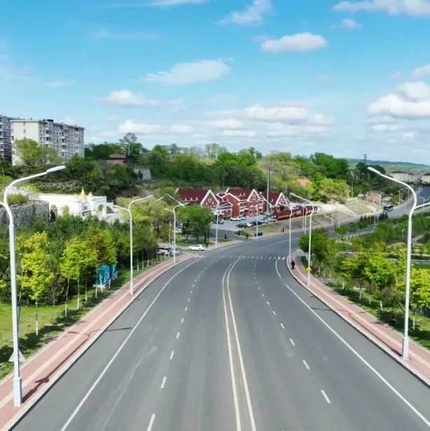 鹤岗机场启航：一座资源型城市的空中突围