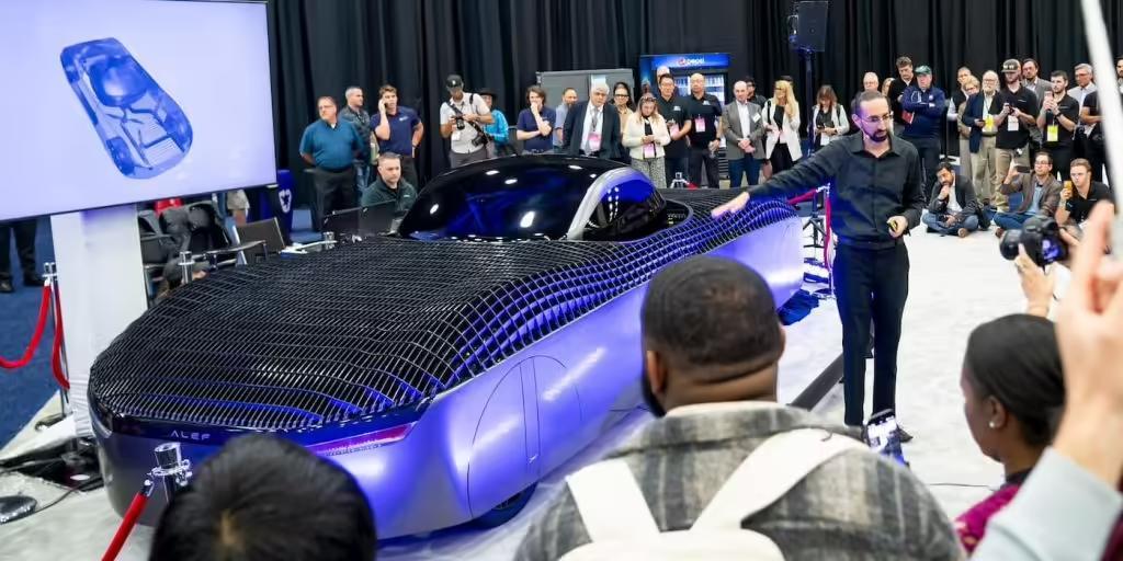 first-Electric-flying-car-airports