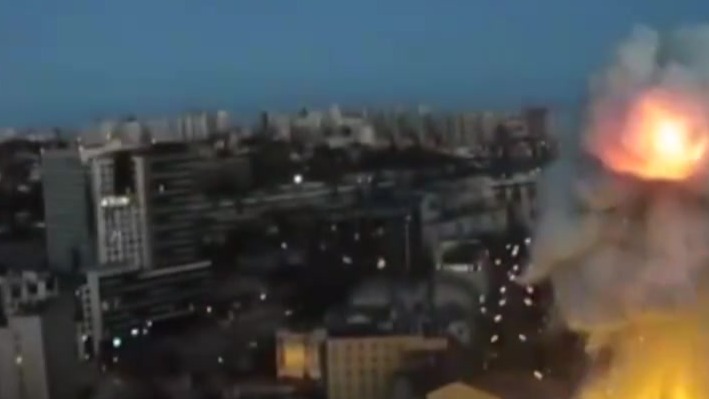 俄罗斯空袭基辅，泽连斯基要求中国作出回应，中方提醒他一句话