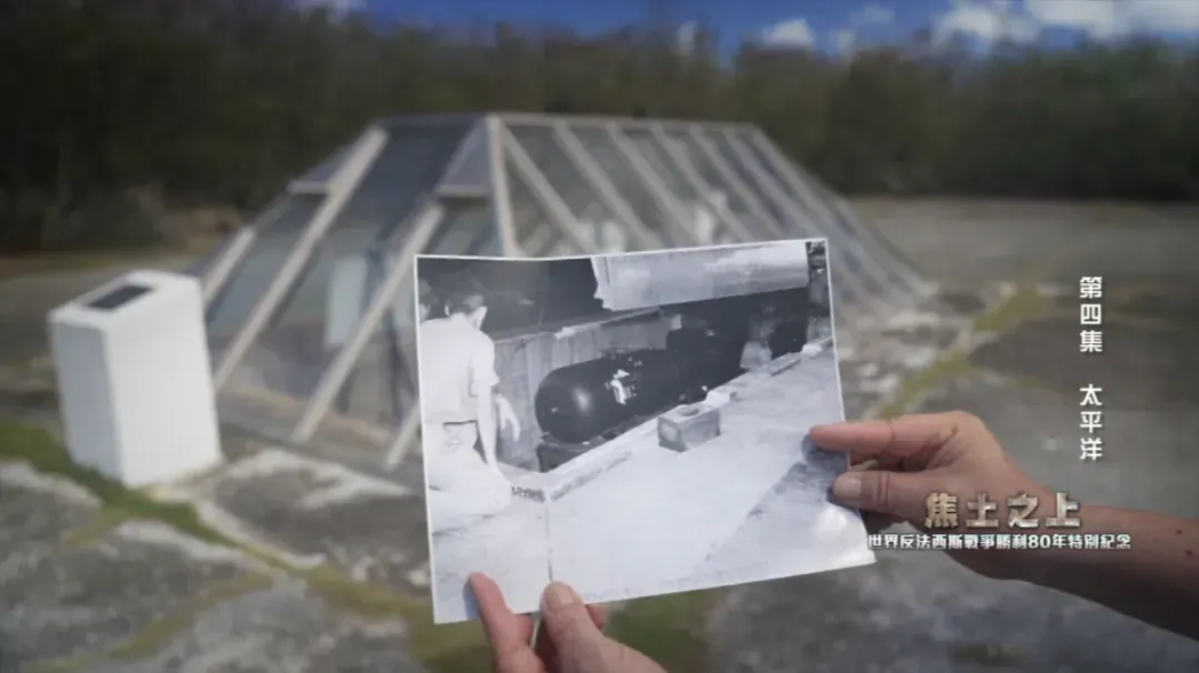 硫磺岛和冲绳岛战役惨胜，为了减少伤亡，杜鲁门决定用原子弹迫使日本投降