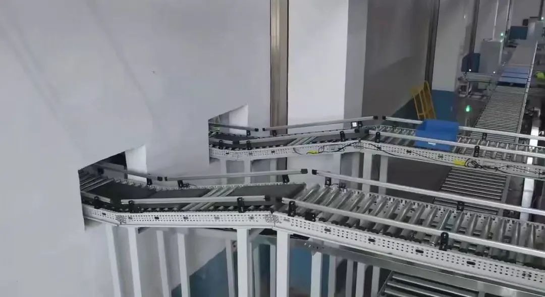 佳音科技的立体仓库