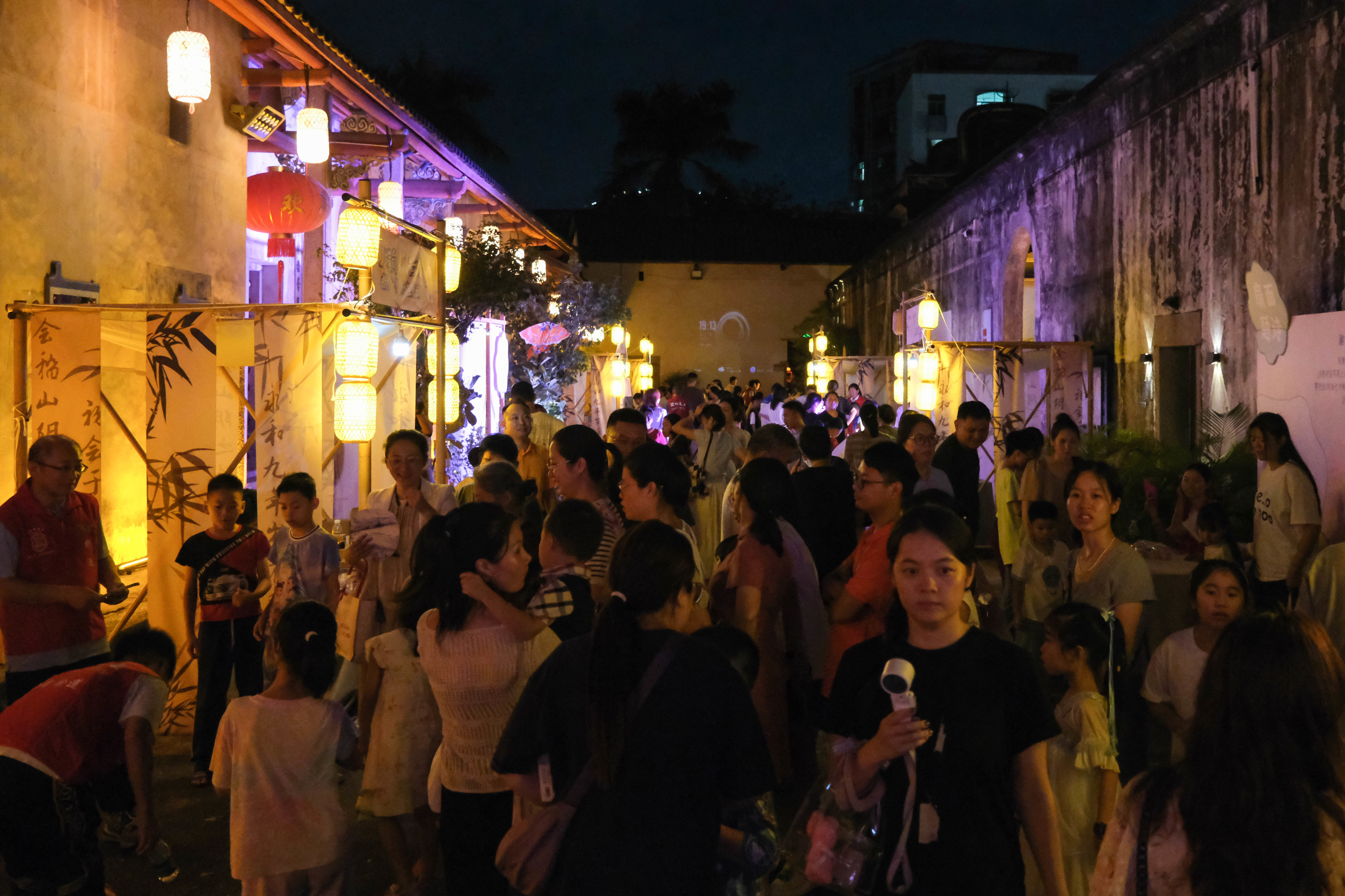 沉浸式古风奇妙夜 开启横岗文旅盛宴