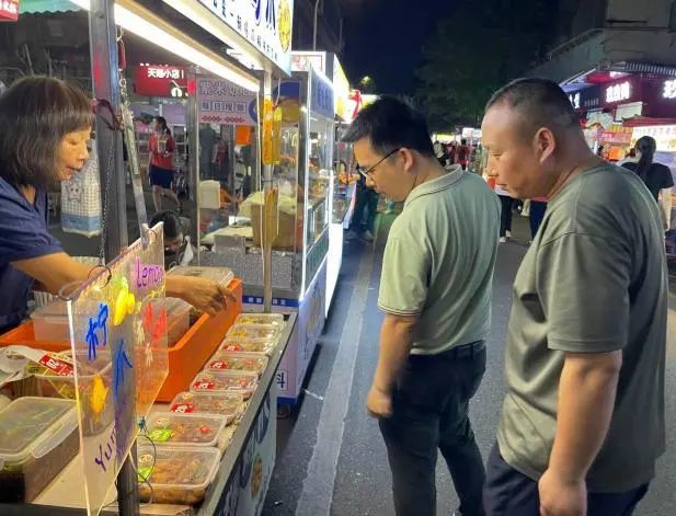蓬江区“引摊入市” 让“烟火气”更具“文明味”