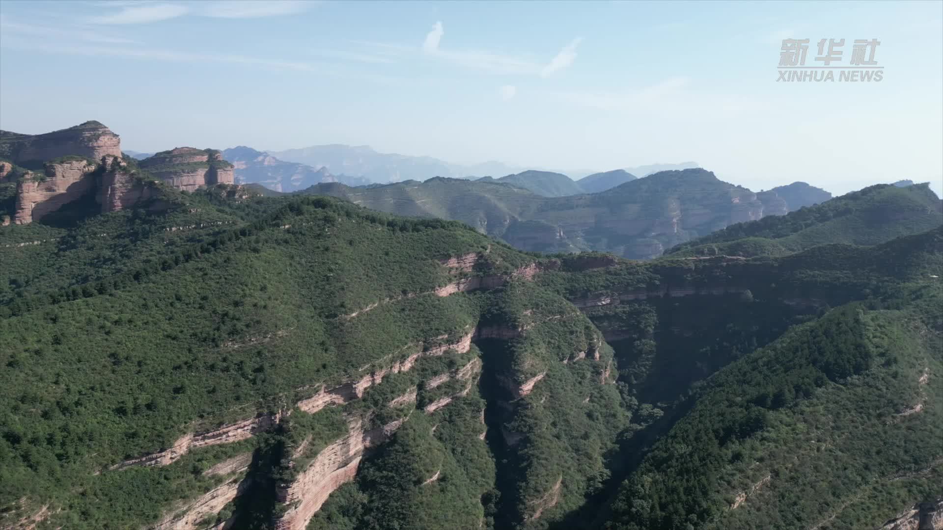 探访黄崖洞，感受悬崖峭壁上的红色文化