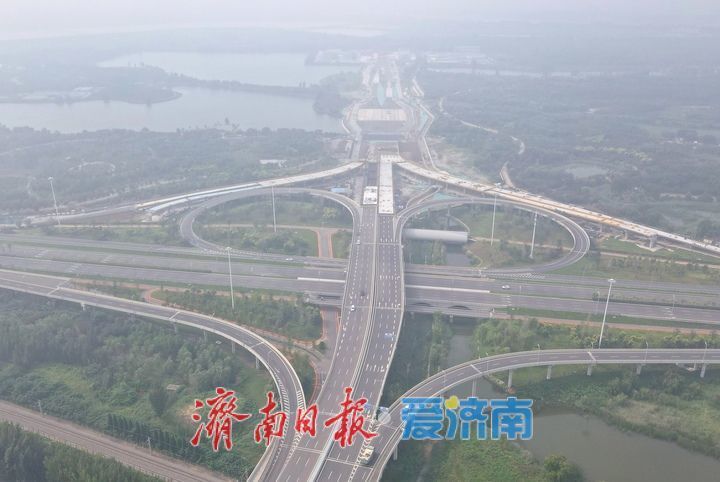 济南黄岗路黄河隧道盾构段贯通，全面转入内部结构施工