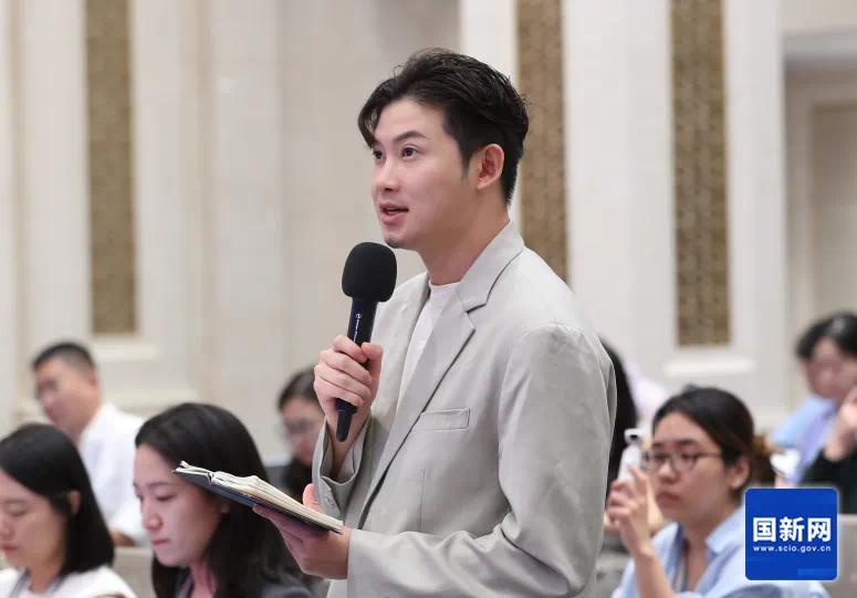 国新办举行新闻发布会 介绍第二十五届中国国际投资贸易洽谈会有关情况