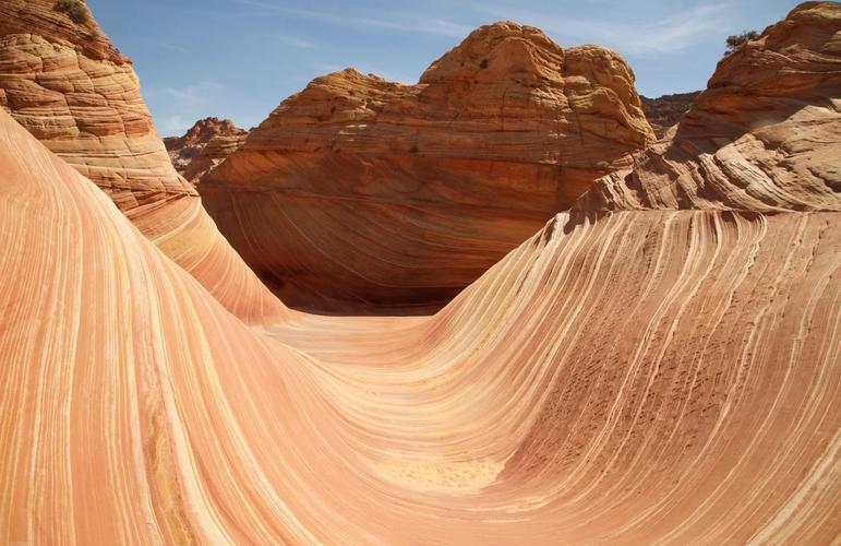 三色榆林：丹霞红、草原绿、湖水蓝绘就塞上文旅新画卷