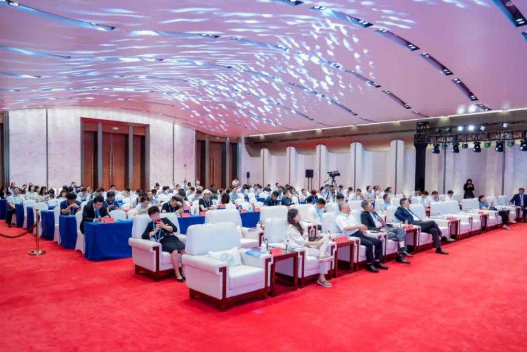 权威国际机构+国际会展名城，如何打造全球投资对话新高地？