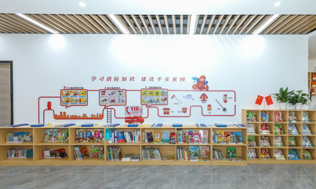 “无负今日”城市书房为读者营造出静谧惬意的阅读环境
