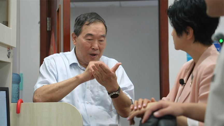 AI会产生意识吗？蒲慕明：AI用自己的结构涌现出和意识相似的现象