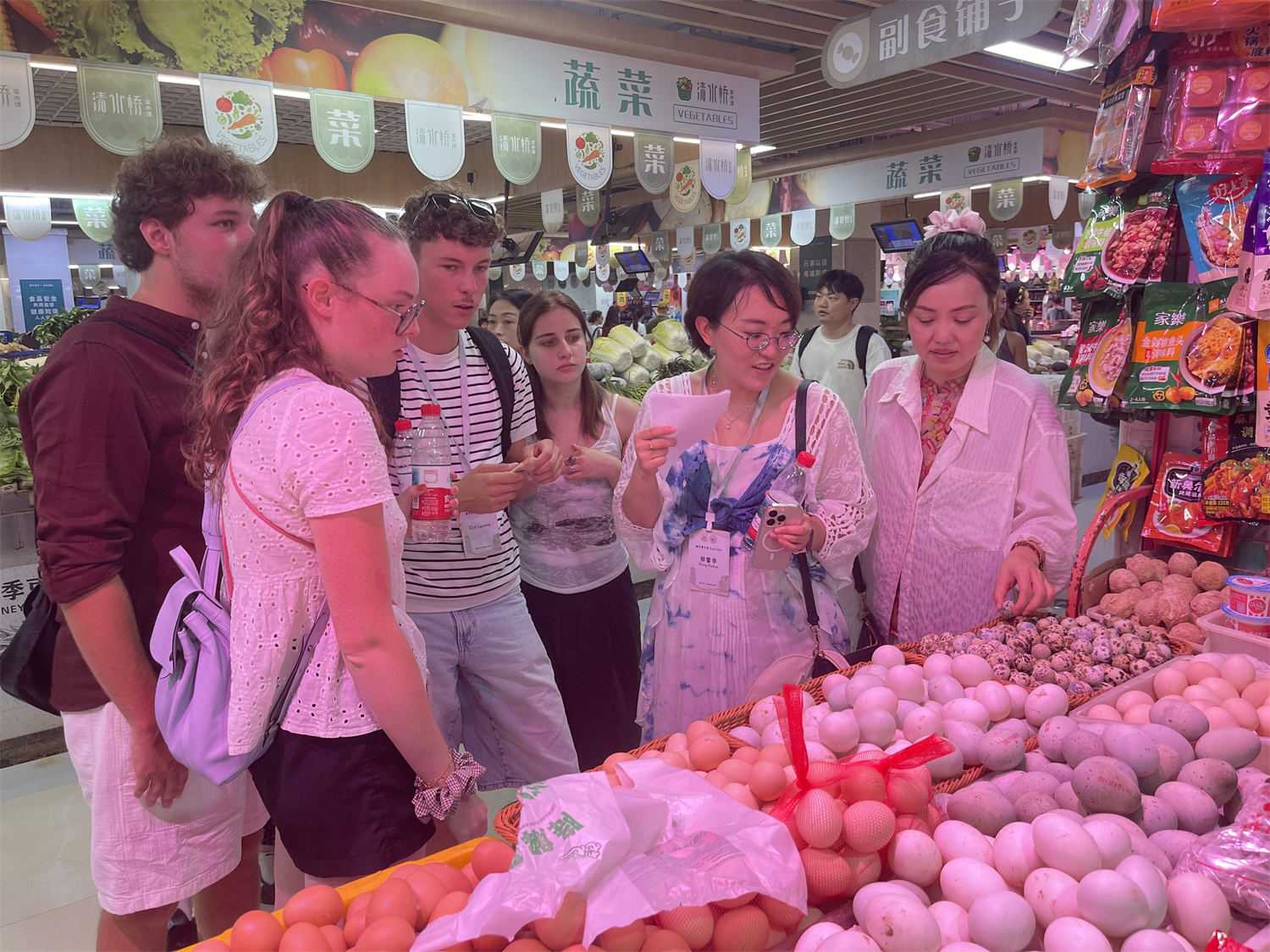 法国学子逛菜场、品家宴,沉浸式感受甬城文化