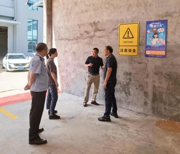 市监部门加强日常巡查力度、指导夜市主办方建立消费投诉站