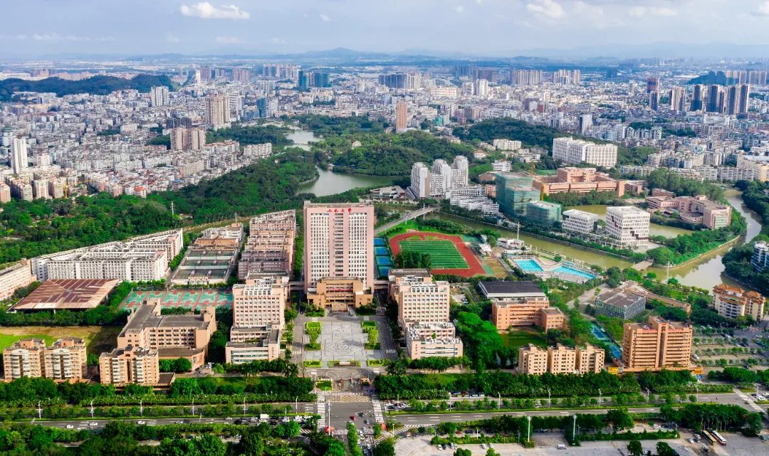 五邑大学 周华东 摄