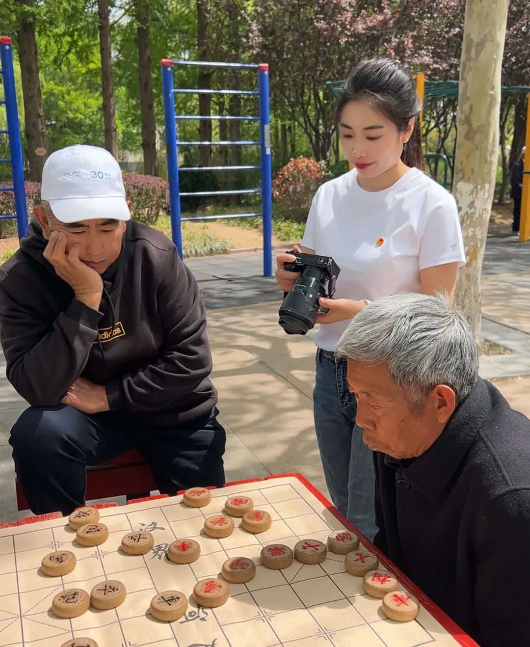 青岛乡里乡亲|张晓燕:账本外的麦浪,工厂会计用镜头丈量故乡的每一寸土地