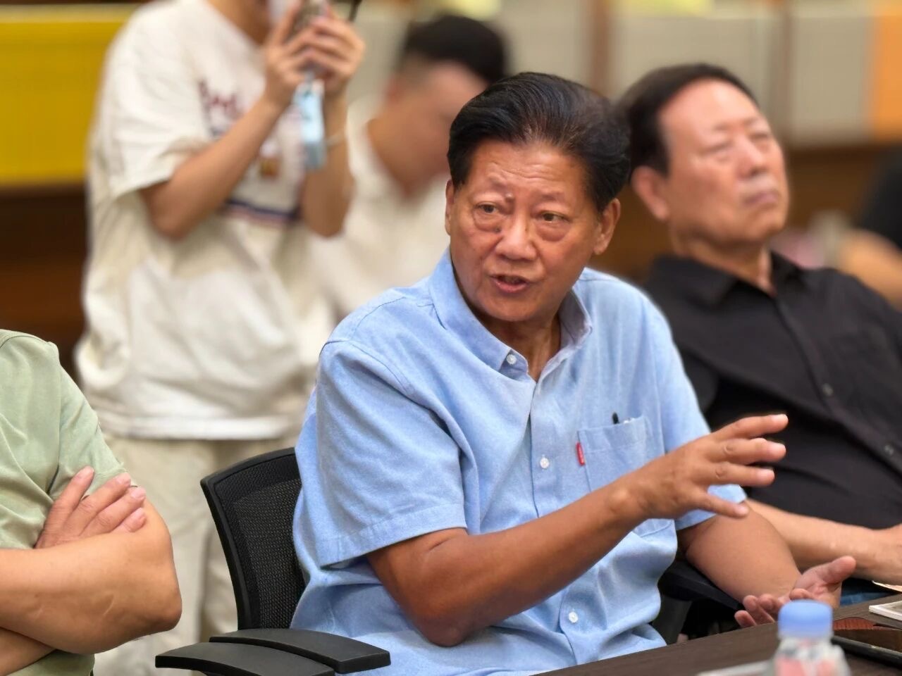 深圳长青诗社与房县共话诗经黄酒文化 共商合作发展途径