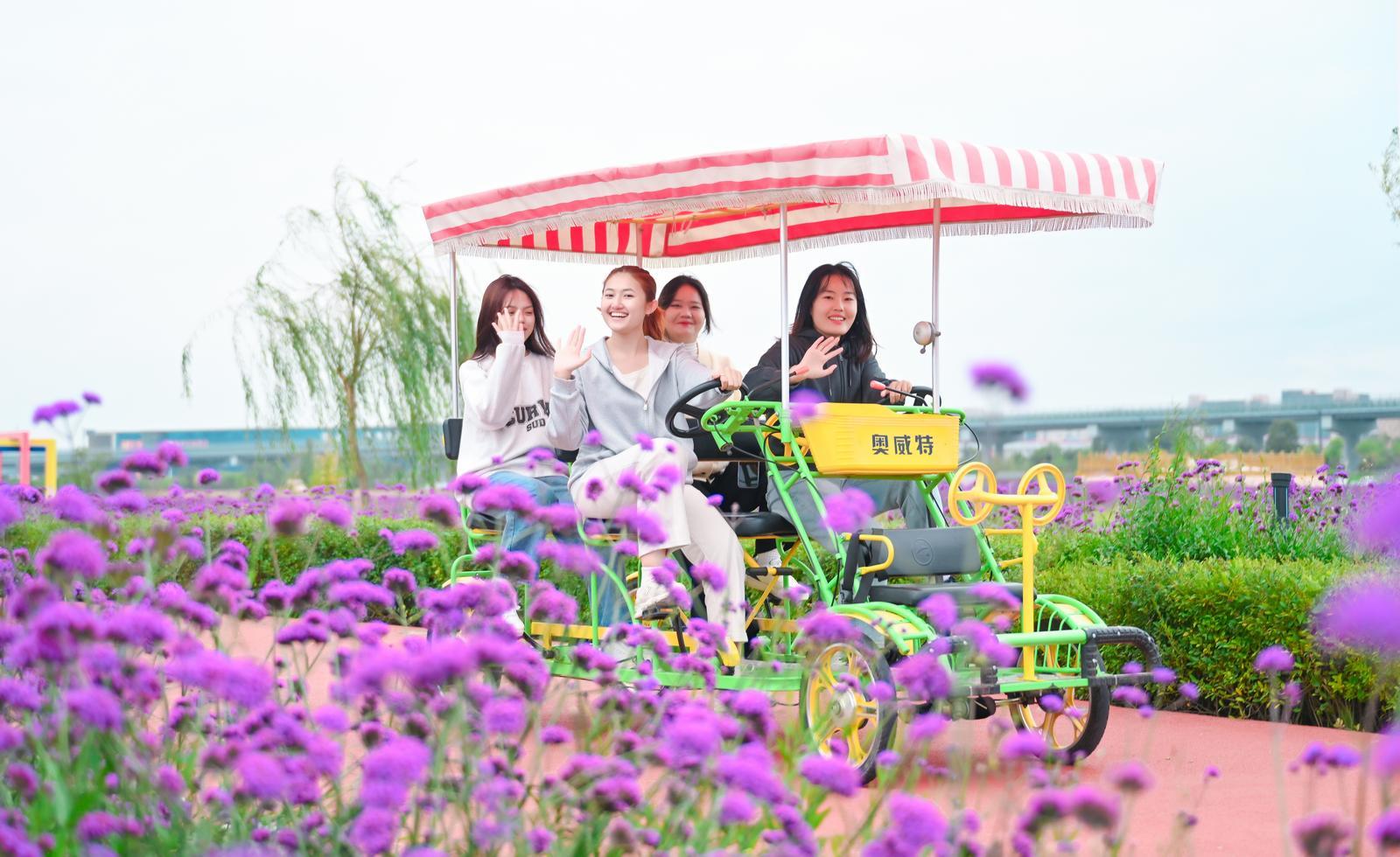 追“光”兰州新区记录“城”长