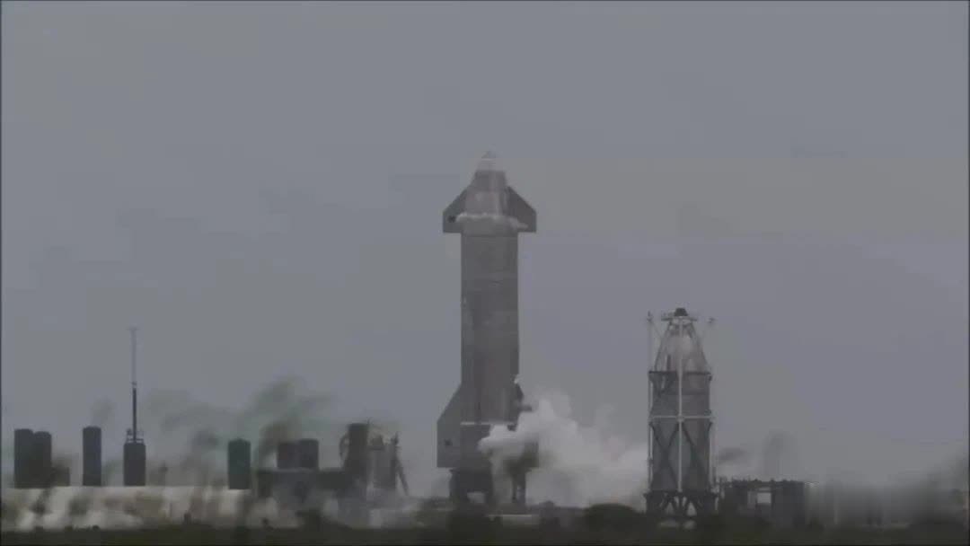 看！这是SpaceX SN15 的飞行