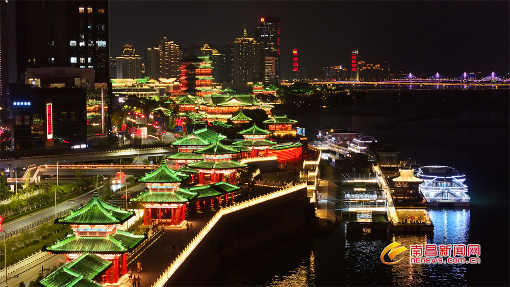 南昌滕王阁夜色迷人（图）