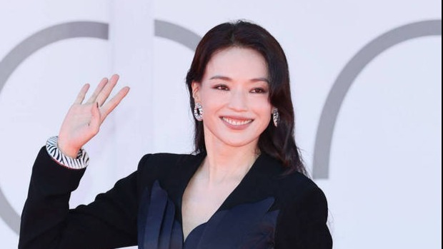 舒淇亮相第82届威尼斯电影节！状态超好封面图