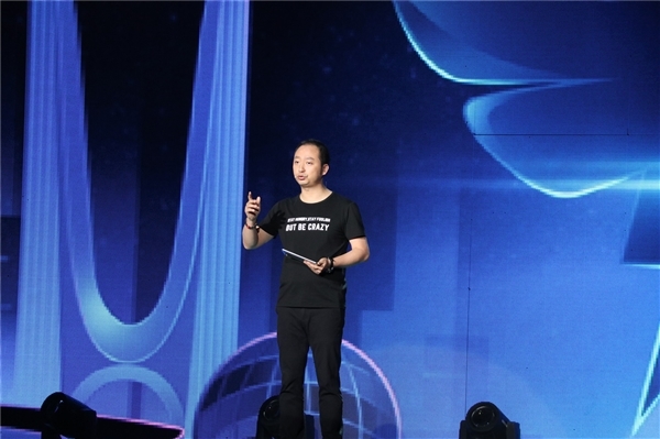 钉钉CEO凌晨12点查岗 称筛选“同道者”  员工：99%的人离职都是因为他  