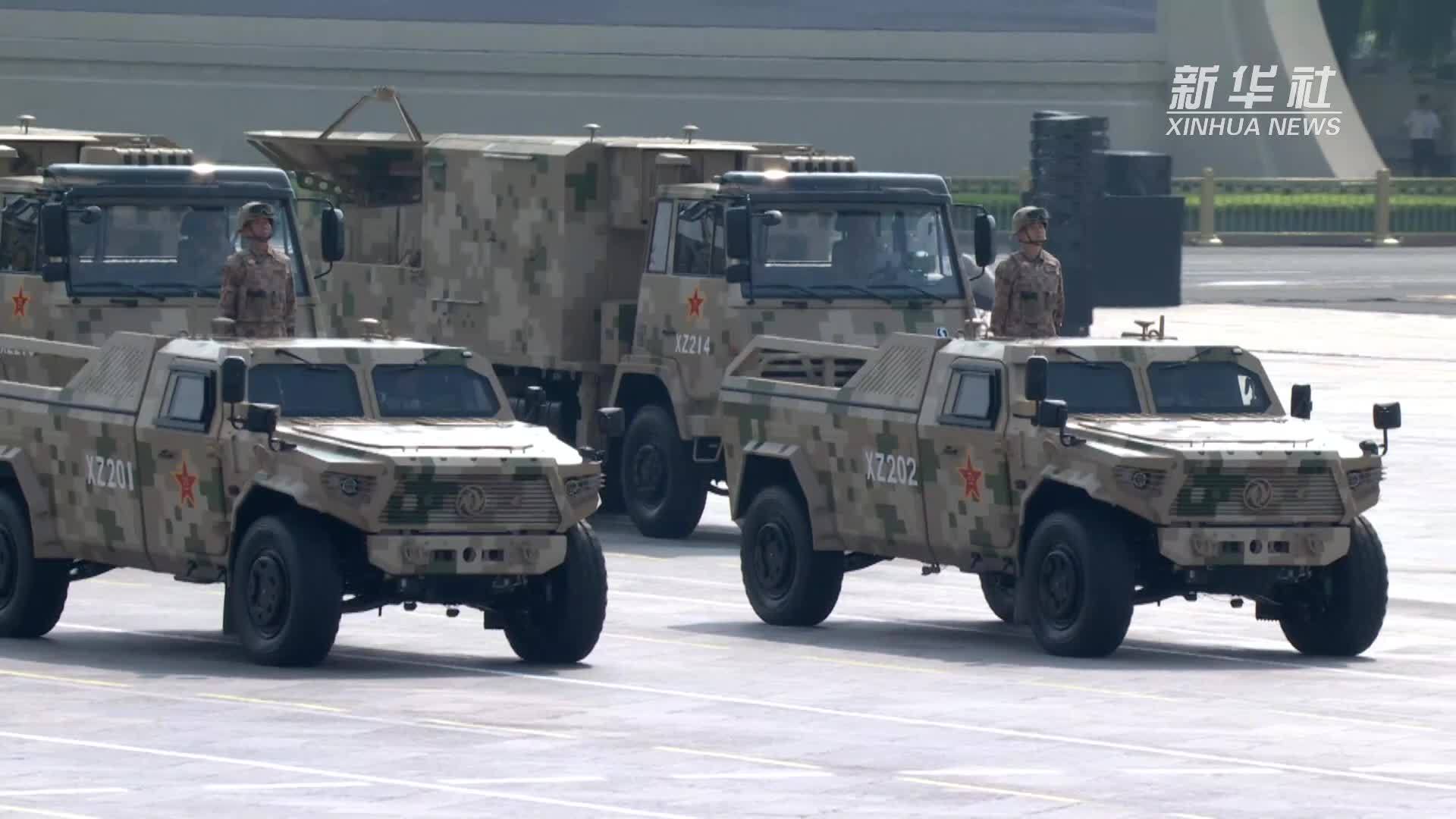 阅兵现场｜电子对抗方队：“电磁利剑”先手制敌