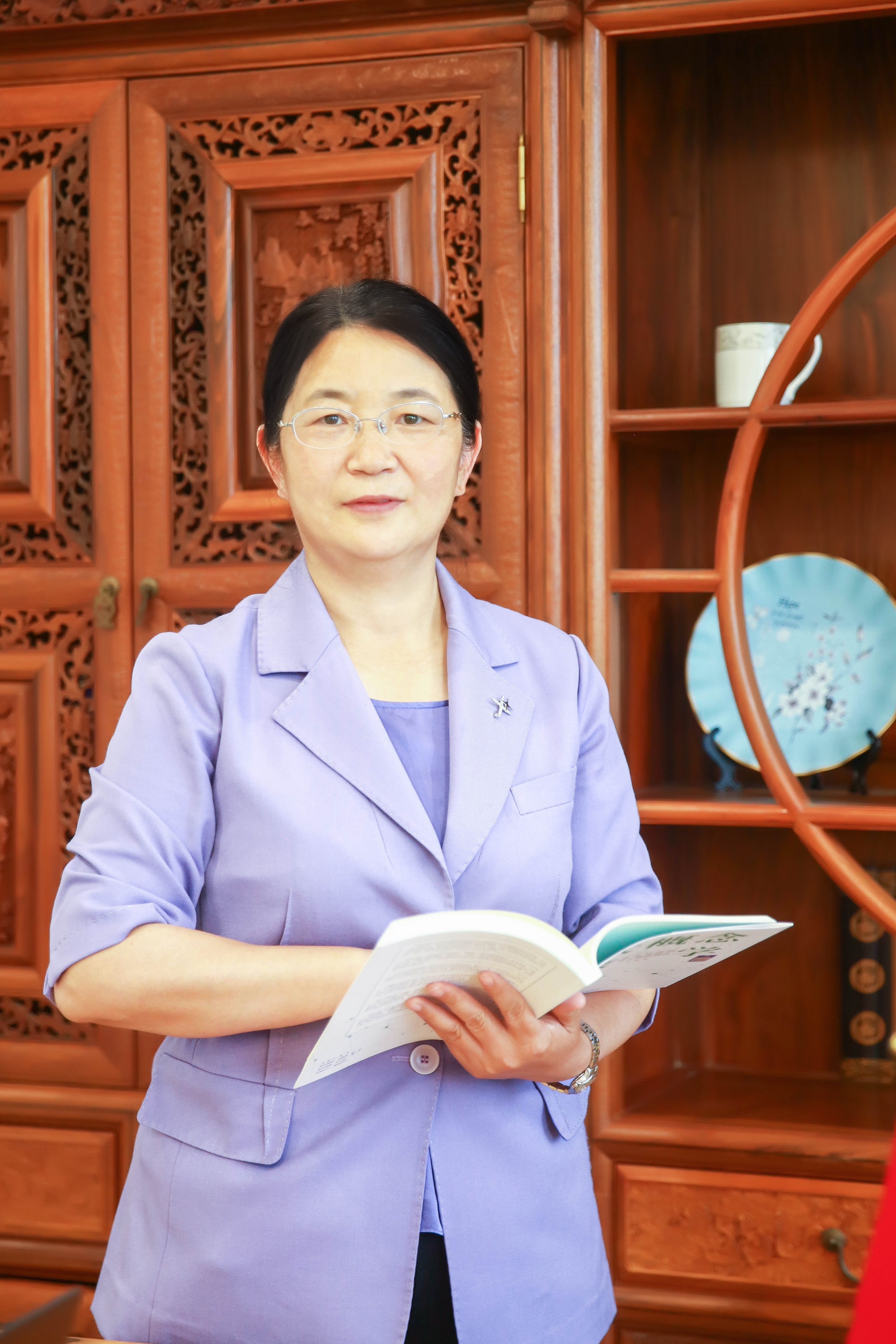 青岛格兰德中学高中部校长柳春荣