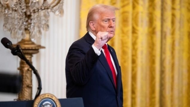 特朗普正式改名美国防部为“战争部”，诺贝尔和平奖是个玩笑？