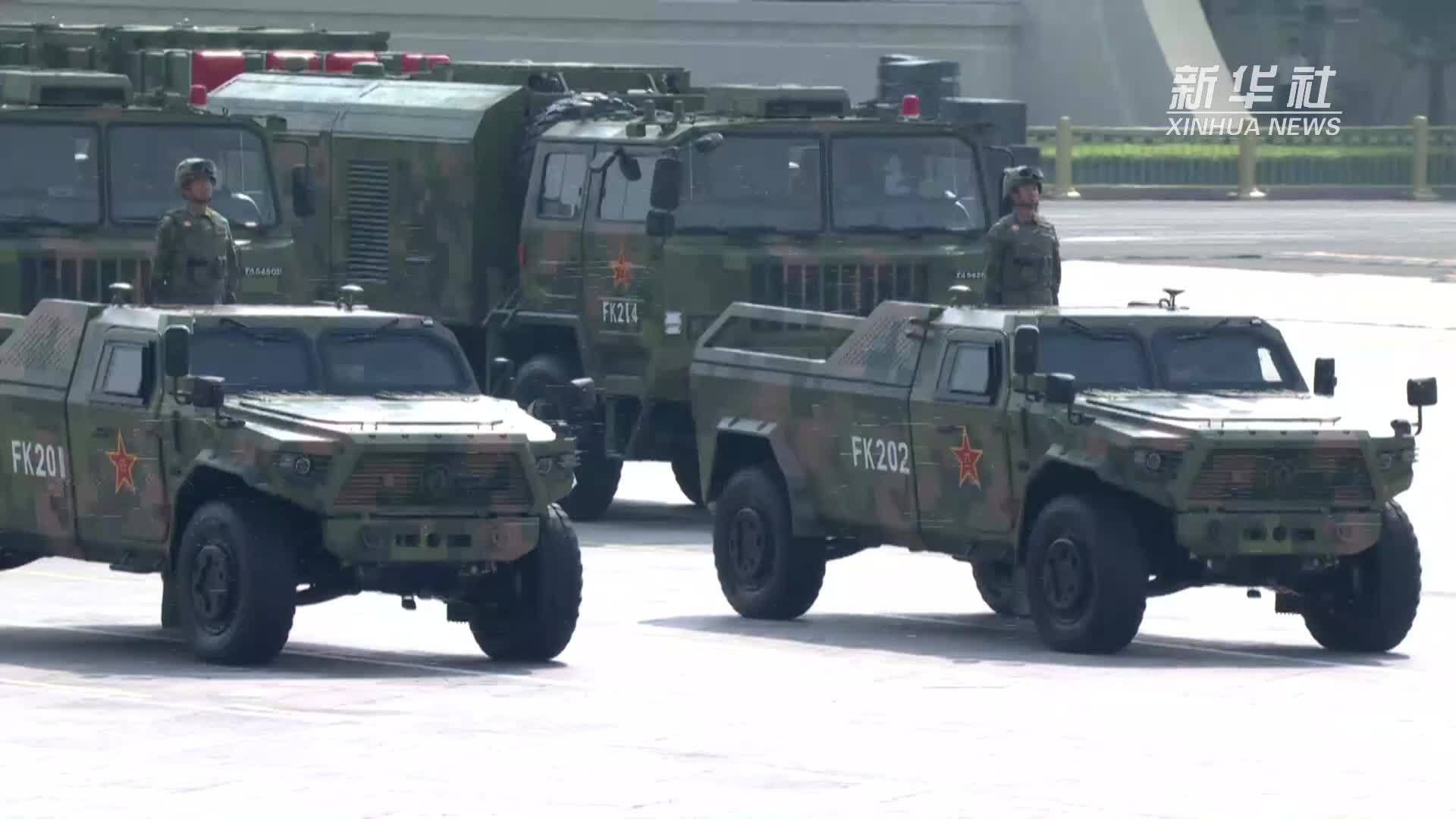 阅兵现场丨对空抗击方队：构筑起防空御天的坚固屏障