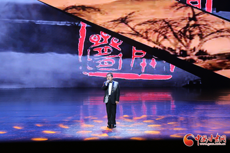 折翼天使用艺术诠释生命韧性