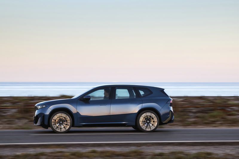 宝马新世代BMW iX3 发布 计划2026年量产