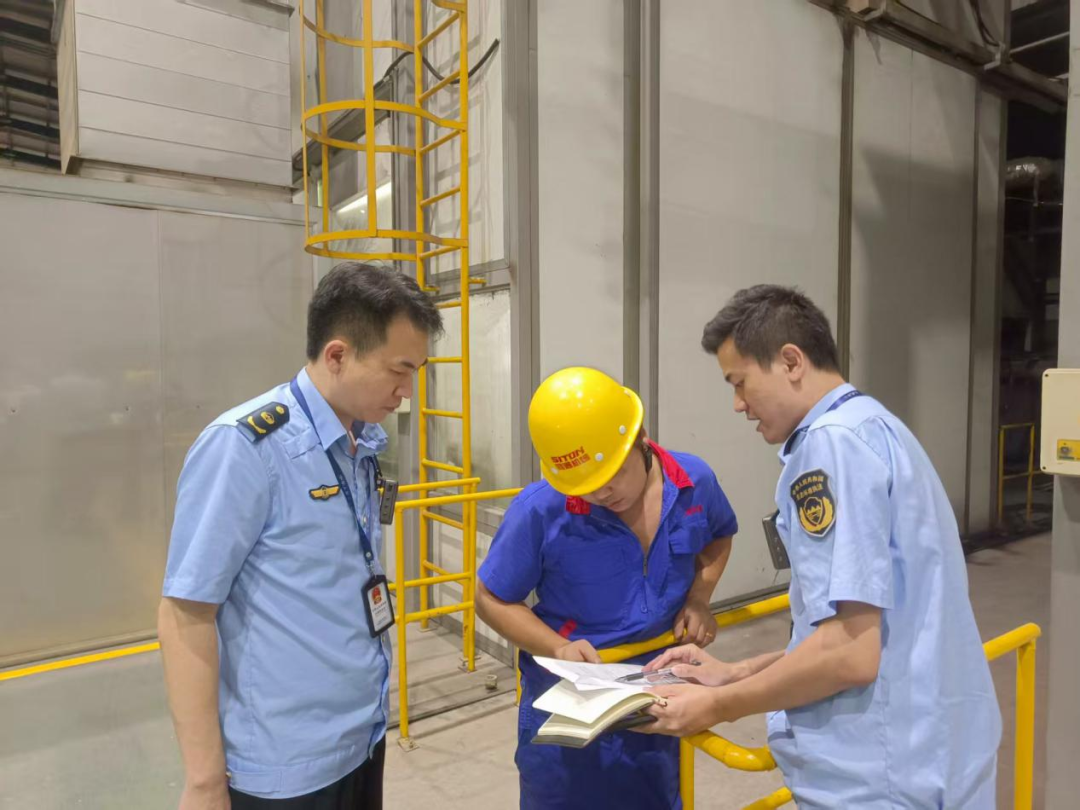 对鑫通机械进行检查