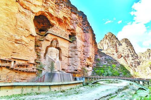 炳灵寺石窟外景