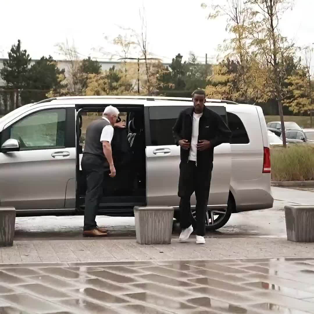 伊萨克：来到利物浦经历了一段漫长的旅程，我想创造历史