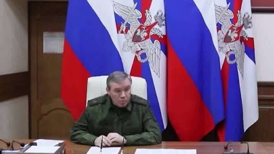 俄军总参谋长：继续在整个前线不间断进攻