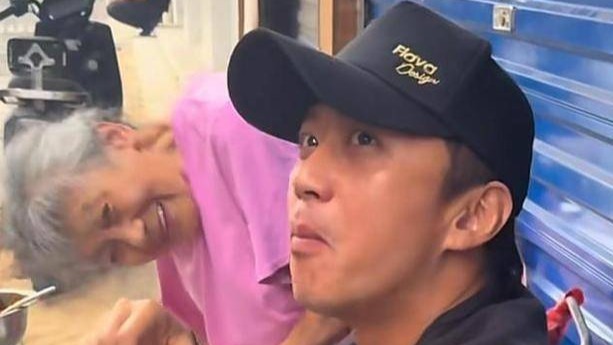 46岁邓超再登热搜，“本性暴露”让全网刮目相看，孙俪没看走眼封面图