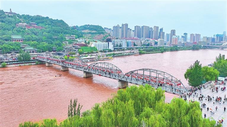 兰州中山桥　田蹊