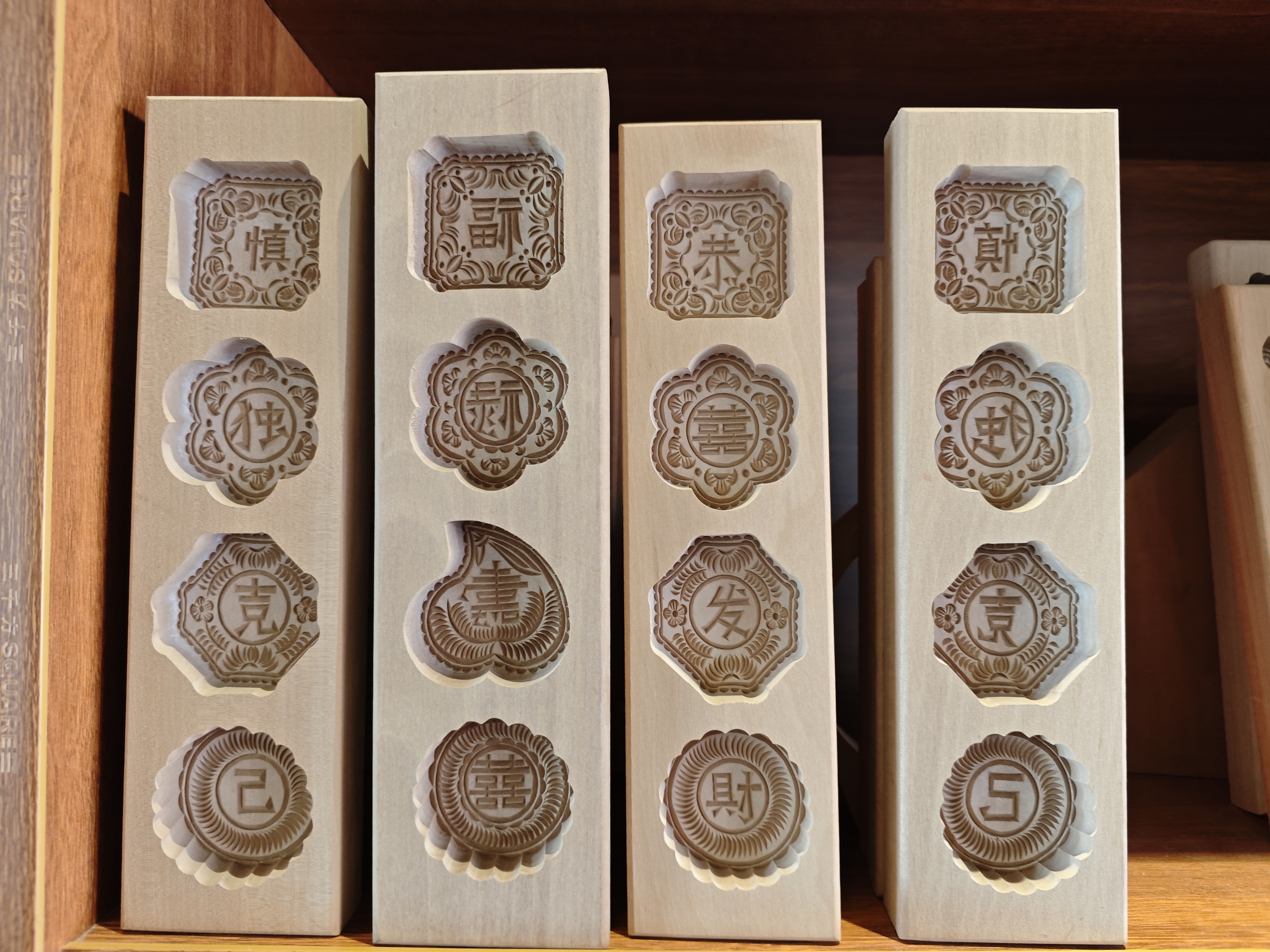 青岛乡里乡亲|王承厚:榼子纹样藏岁月 刻刀印记传技艺