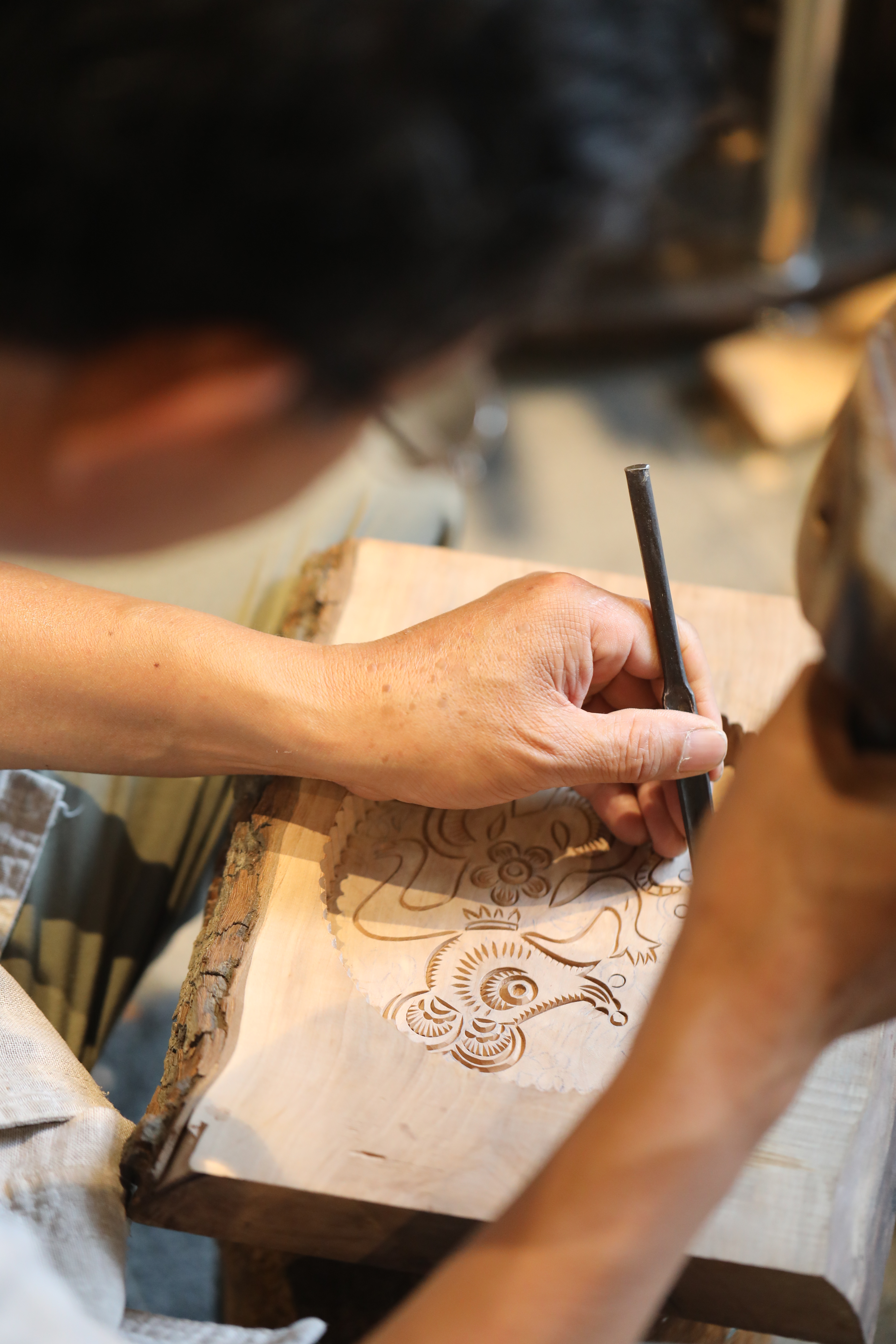 青岛乡里乡亲|王承厚:榼子纹样藏岁月 刻刀印记传技艺