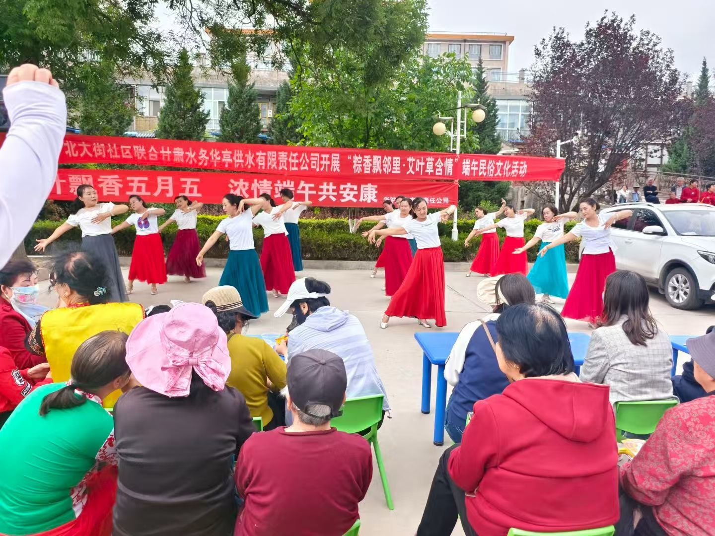 节日搭台暖心服务……甘肃华亭把民族团结过成日常