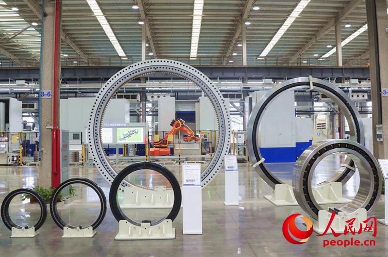 洛阳轴承集团的风电系列轴承。人民网记者慎志远摄