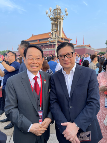 萧晖荣与香港特别行政区保安局局长邓炳强