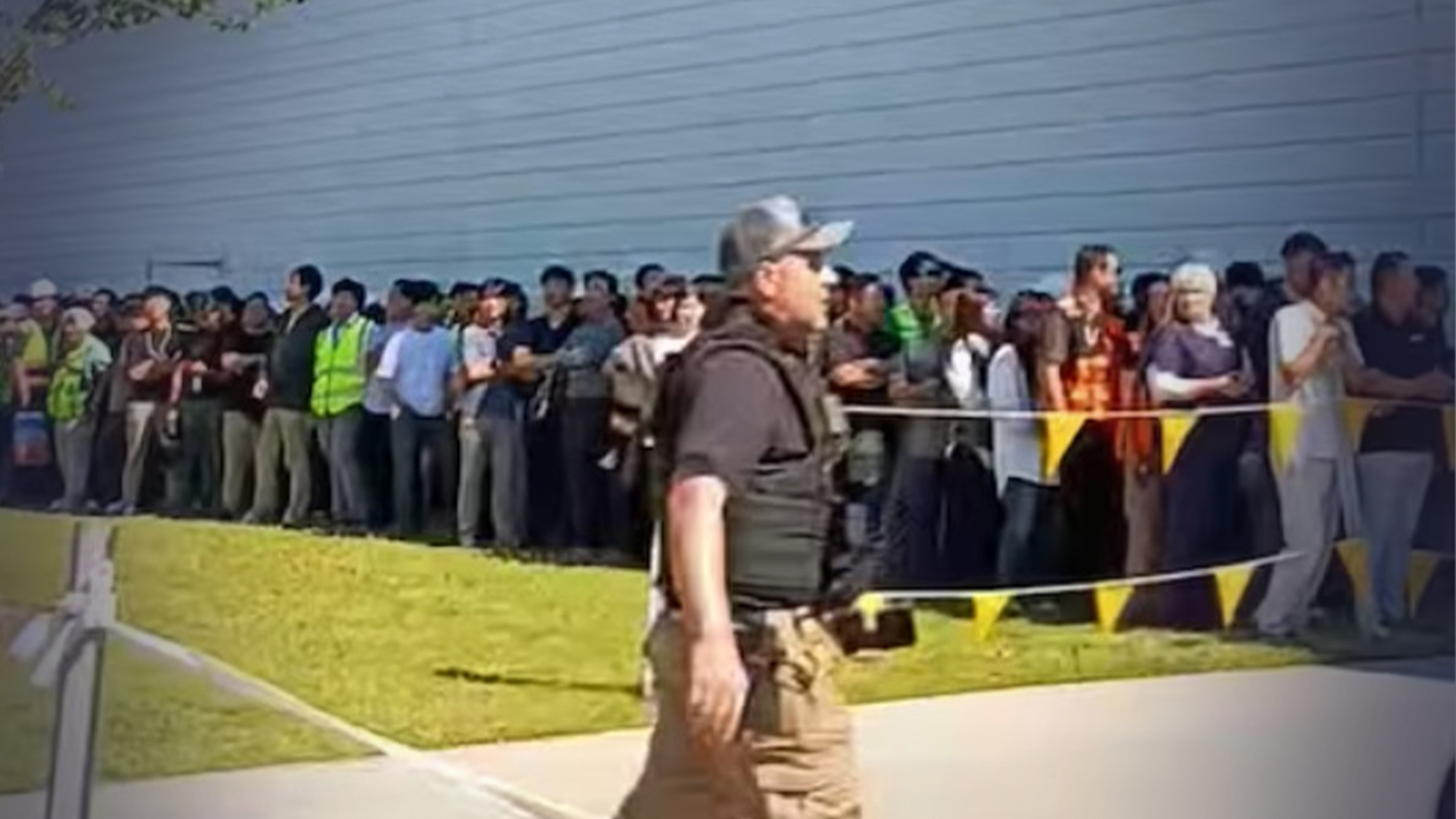 突发：美国执法部门拘捕300名韩国人，韩国外交部发言人：表示遗憾