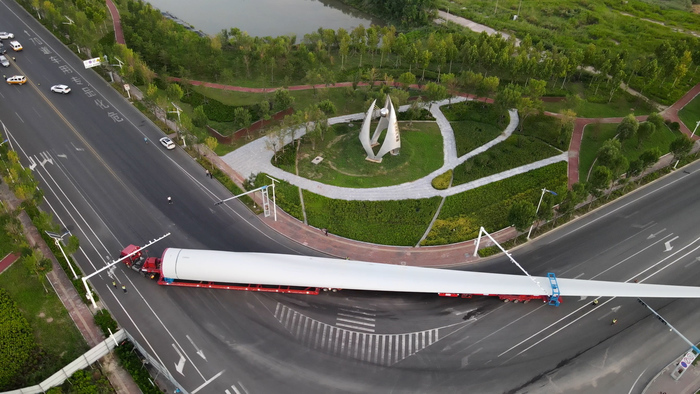 △107米叶片抵港