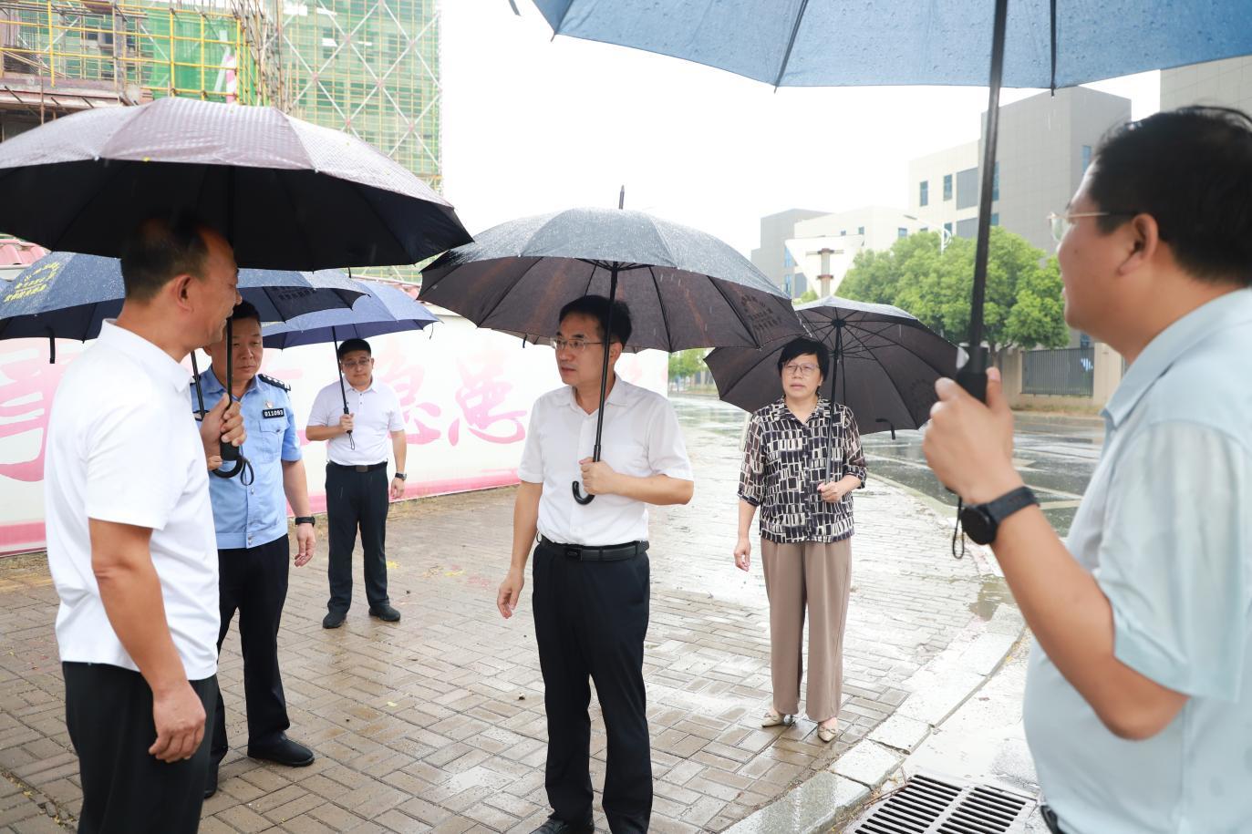 南昌市人大常委会副主任、青山湖区委书记袁一旦督办“整治驾校科目三占道考试”重点提案办理