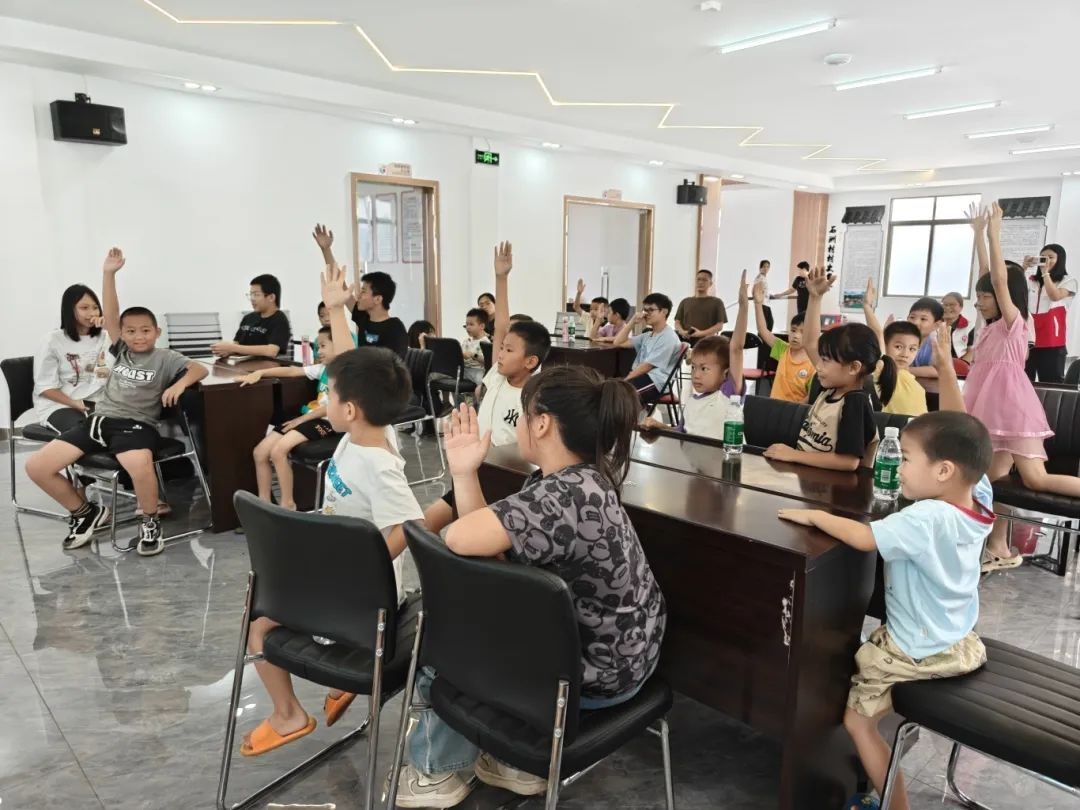 文明课堂入村居，社科志愿暖人心