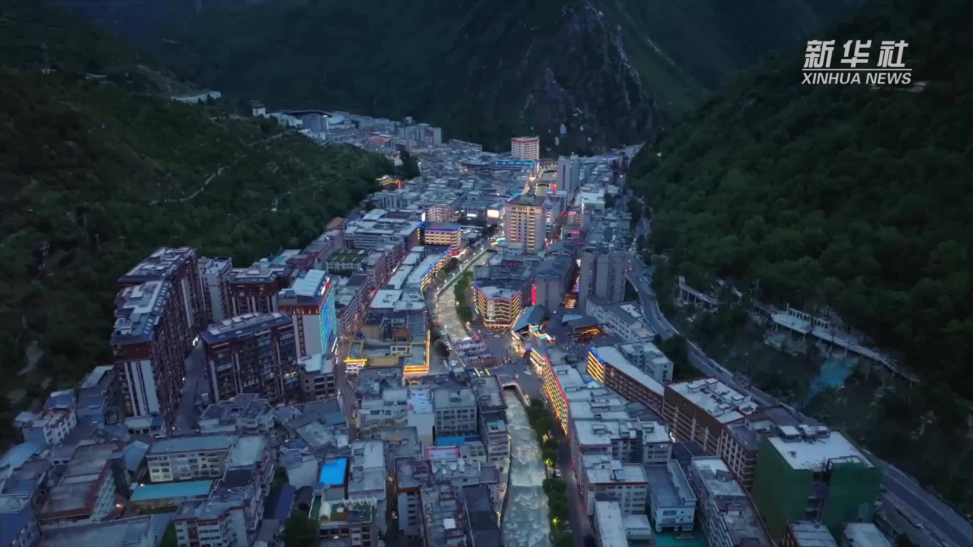 以歌为媒 2025年康定情歌国际音乐节在康定市举行