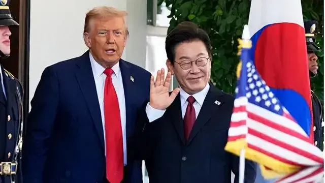 李在明对特朗普开启“夸夸模式”，尉迟：AI不能代替人，它有这脑回路吗？