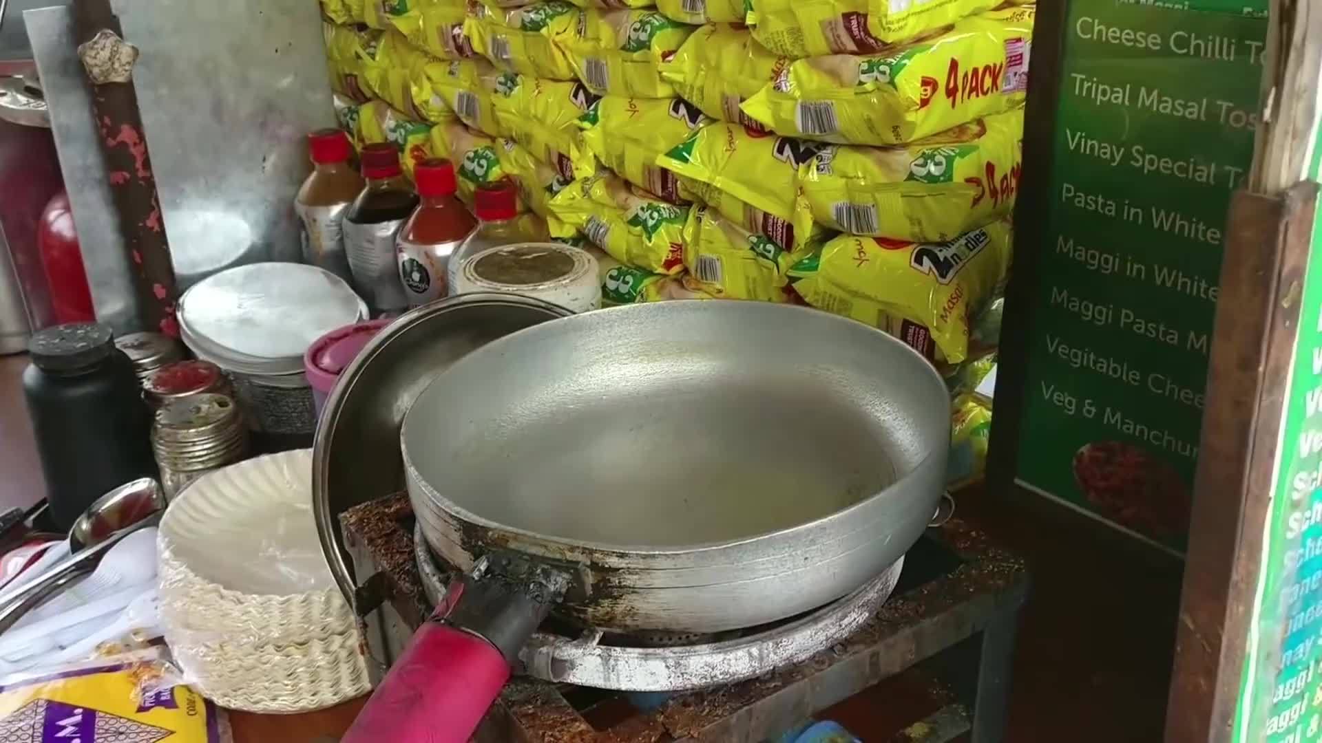 印度街头煮方便面，看成品我无语了