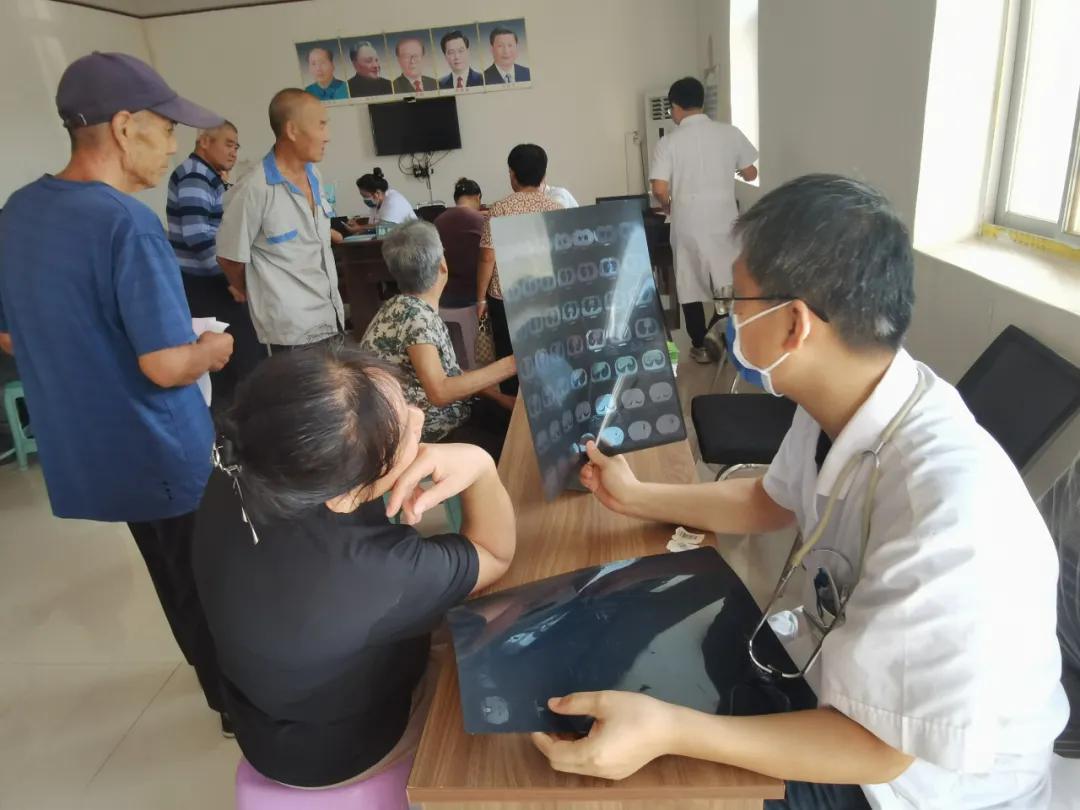 沧州中西医结合医院东院区：“回馈家乡 服务百姓”公益义诊走进焦远村