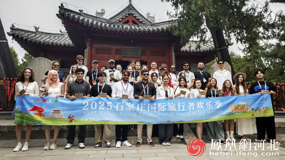 外籍达人博主沉浸式体验石家庄古韵 助力文旅国际传播